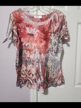Time and Tru Coral Floral Tie-Sleeve Short Sleeve Top